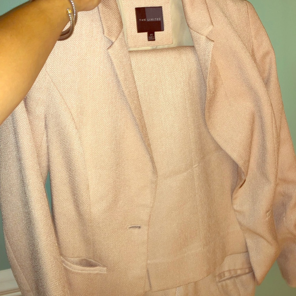 Ladies suit